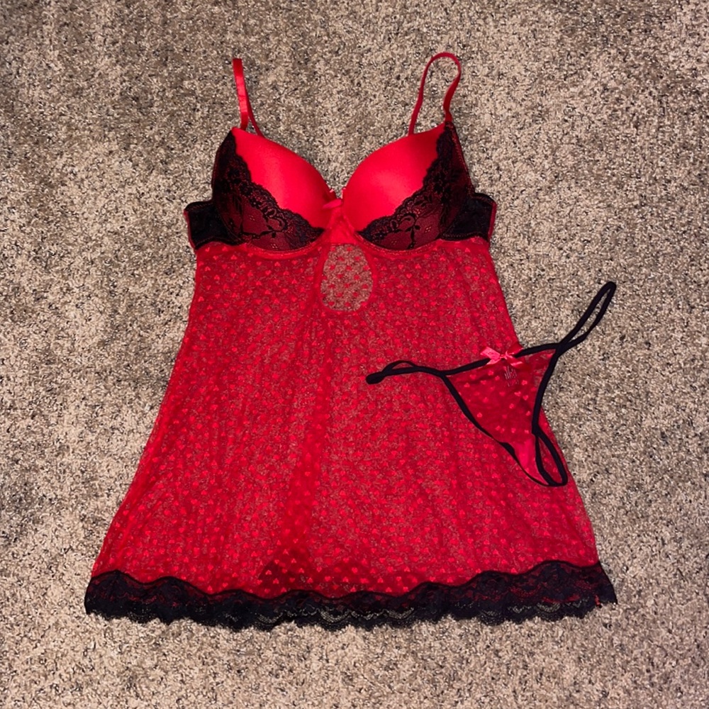 Gorgeous Red Lace Nighty